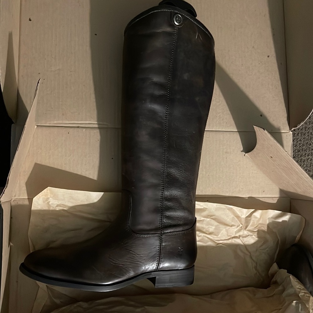 Melissa Button 2 boots